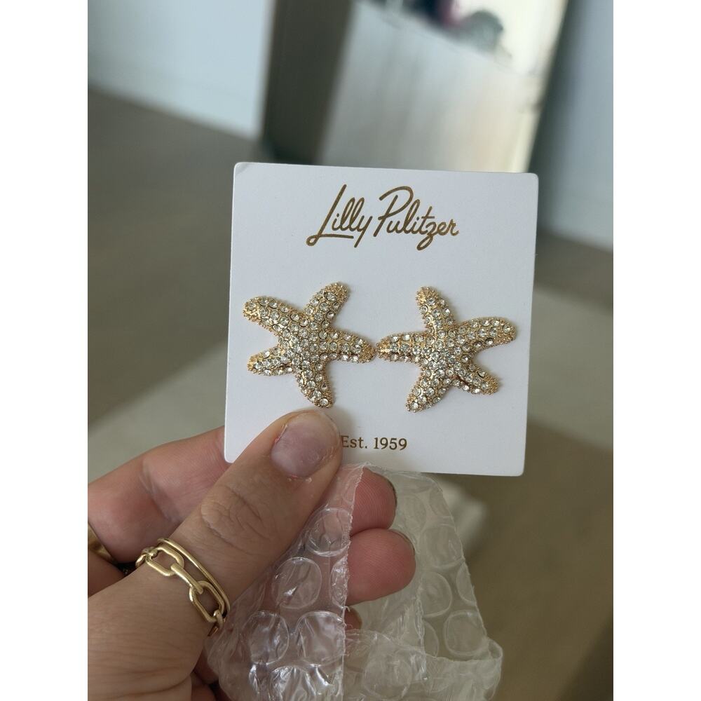 NWT Lilly Pulitzer Starfish Stud Earrings Gold Metallic GWP with fabric pouch